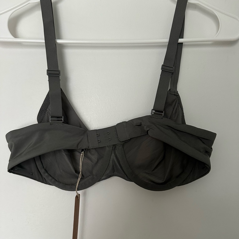 Unlined molded Demi bra by SKIMS, new , 36B, gunmetal